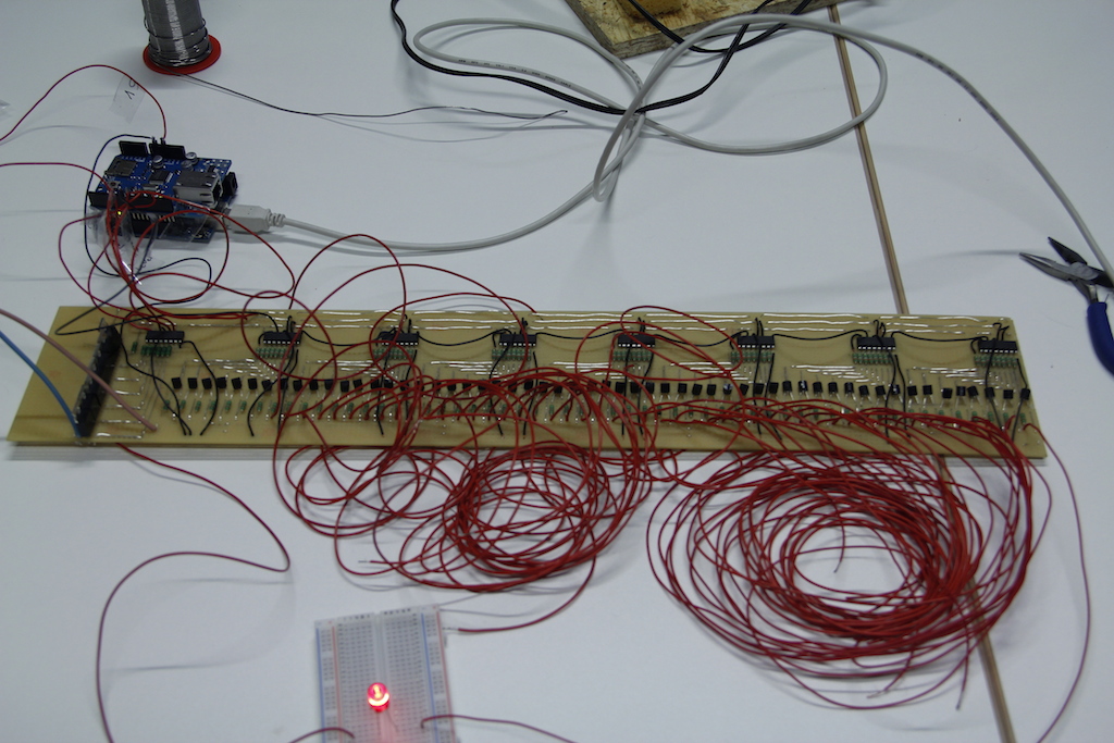 Arduino LED-Cube leuchtet nur unter gewissen Umständen ...
