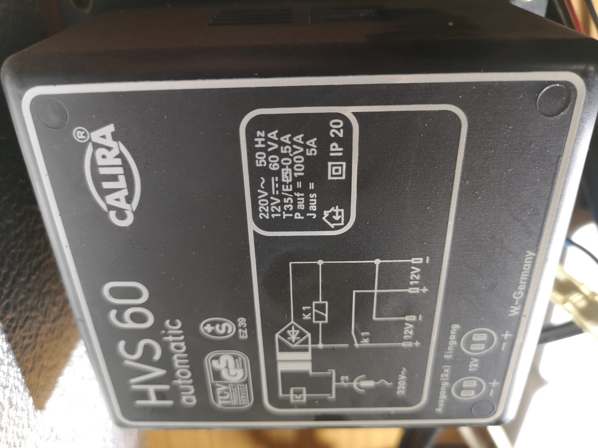 Gemeinsame Masse von Zugfahrzeug und Batterie im Wohnwagen 